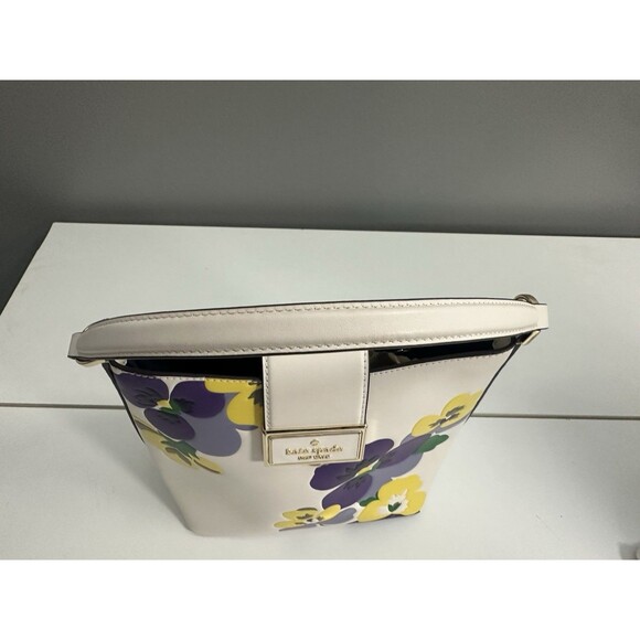 Kate Spade Shoulder Bag Reegan Pansy Toss Bucket Bag Purse Floral Handbag NWOT - Picture 7 of 10